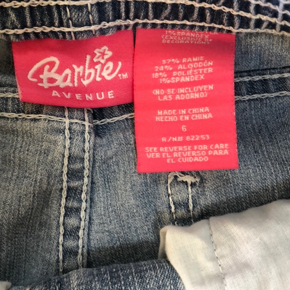 Girls size 6 Barbie jeans with cute stitching - Picture 4 of 5